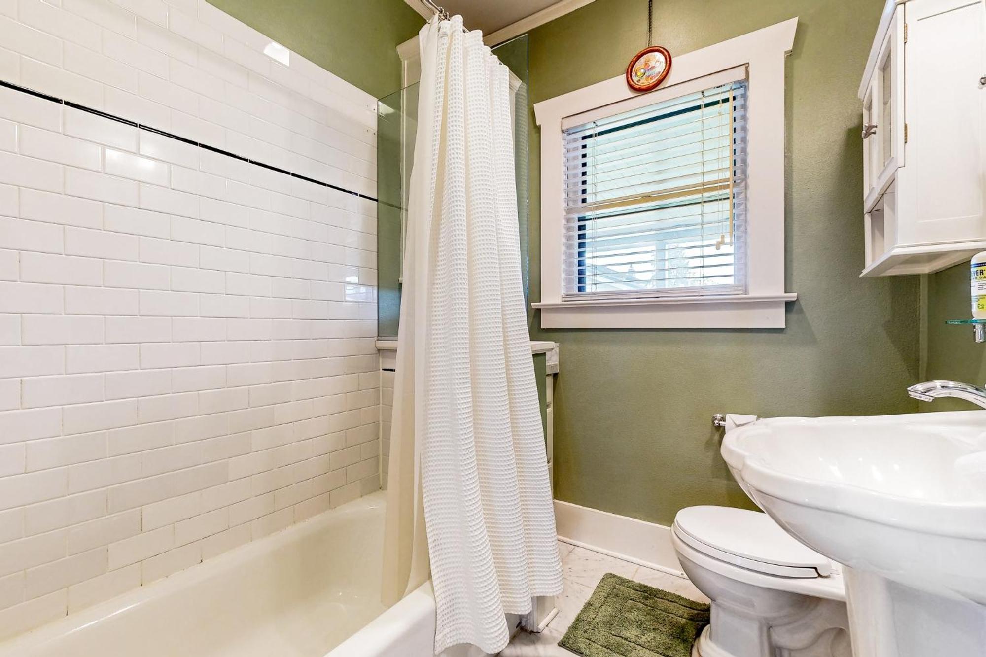 Beaumont Bungalow ポートランド エクステリア 写真
